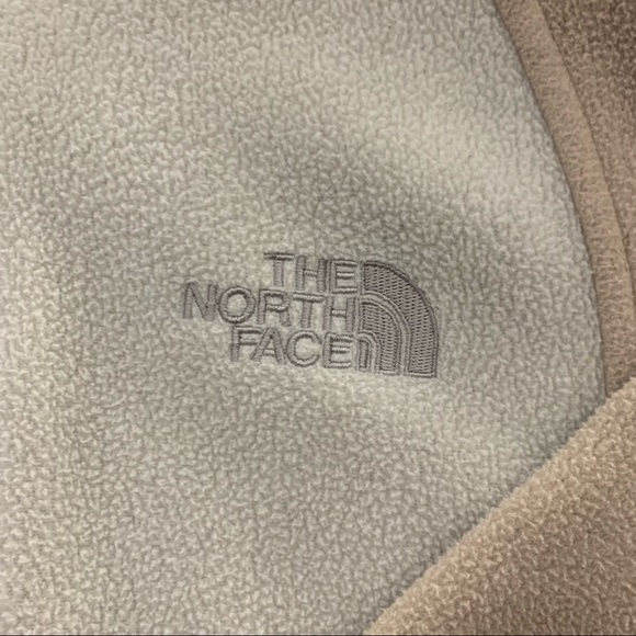 The North Face Tan / Beige Full Zip Sweater - Picture 2 of 8